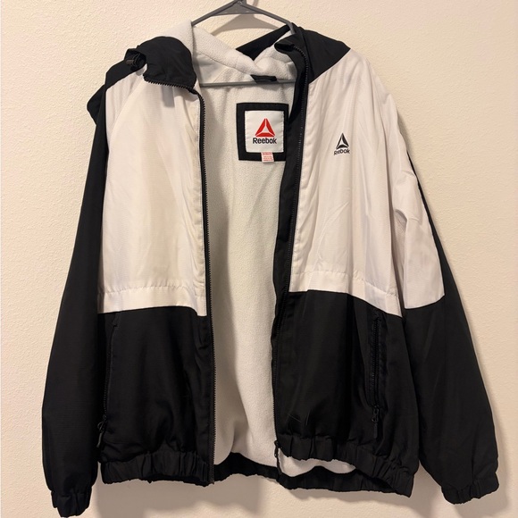 Reebok Other - Reebok Black and White Fleece-lined windbreaker Jacket Men’s size XXL